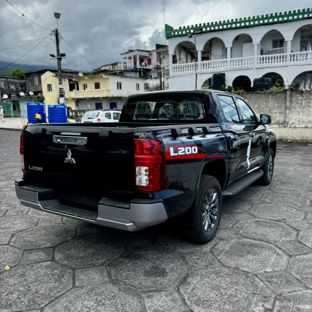 MITSUBISHI L200 2024